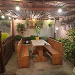 Lemon Garden Daire Roma