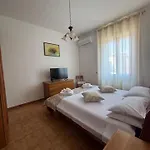 Apartman Lemon Garden *